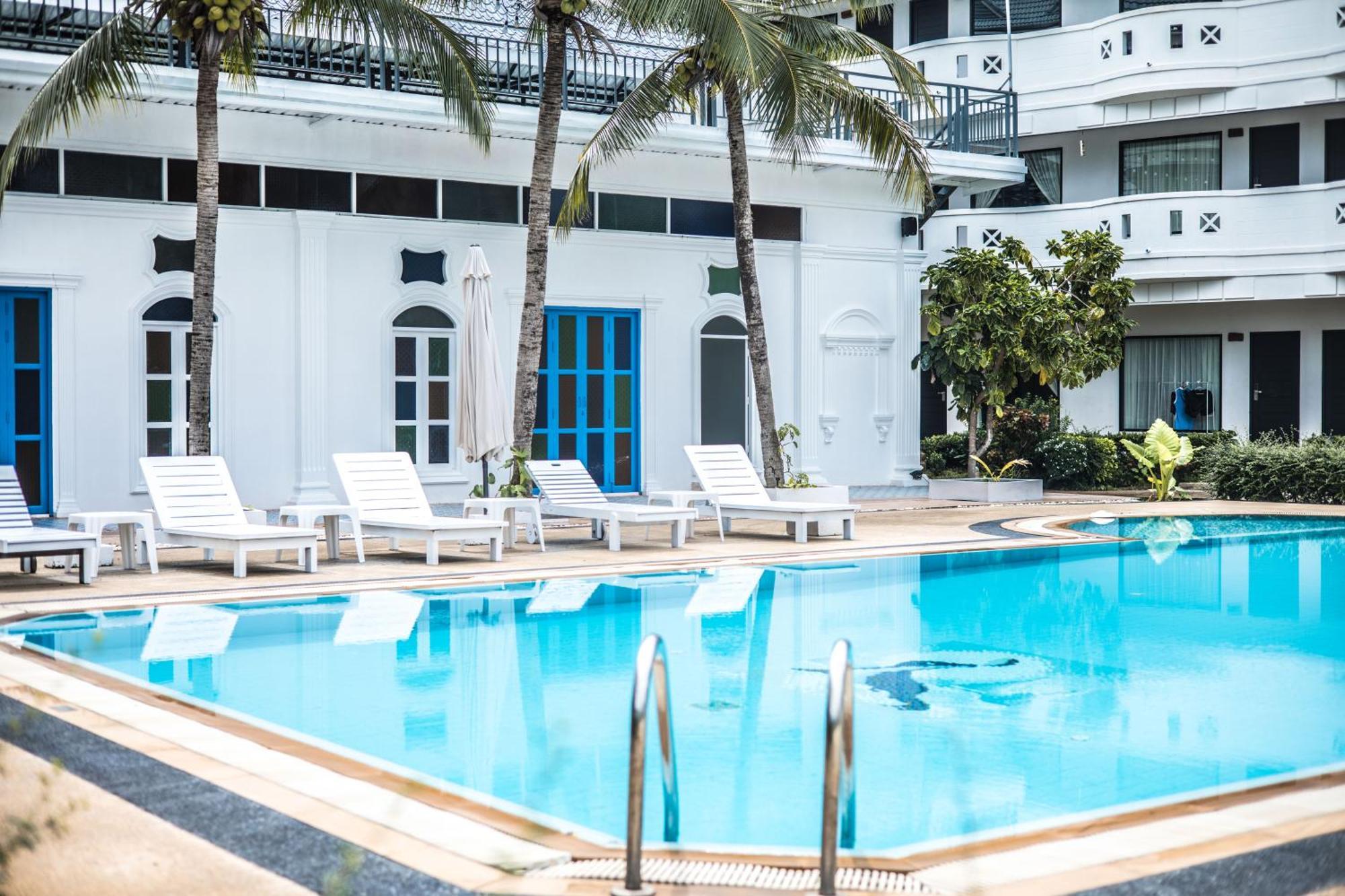 Blue Carina Hotel Phuket Exterior photo