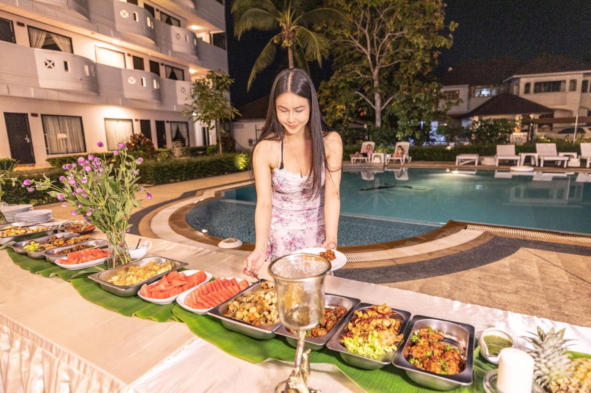 Blue Carina Hotel Phuket Exterior photo