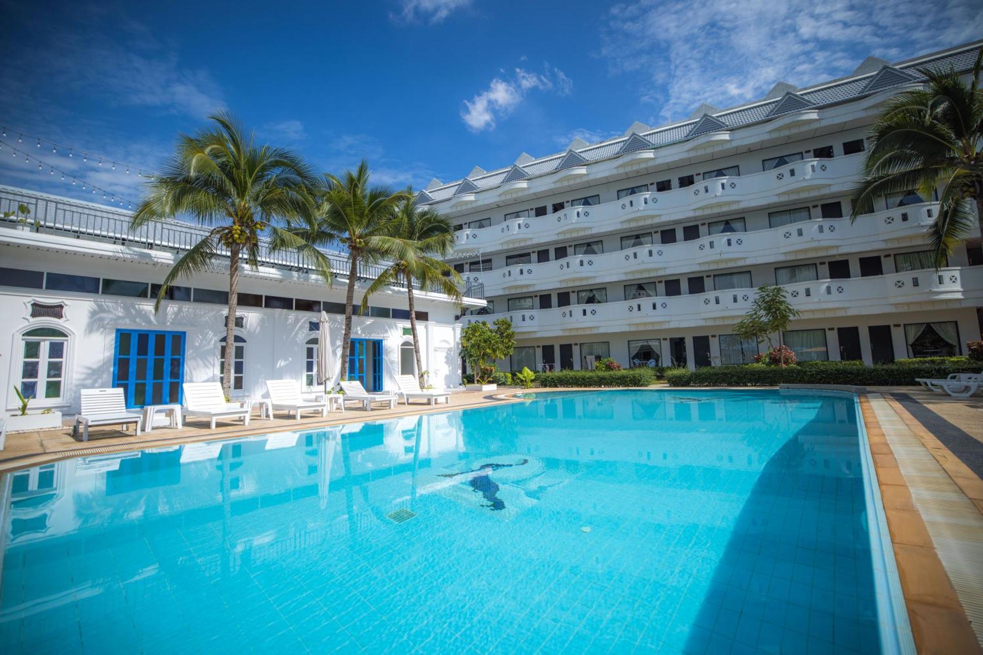 Blue Carina Hotel Phuket Exterior photo