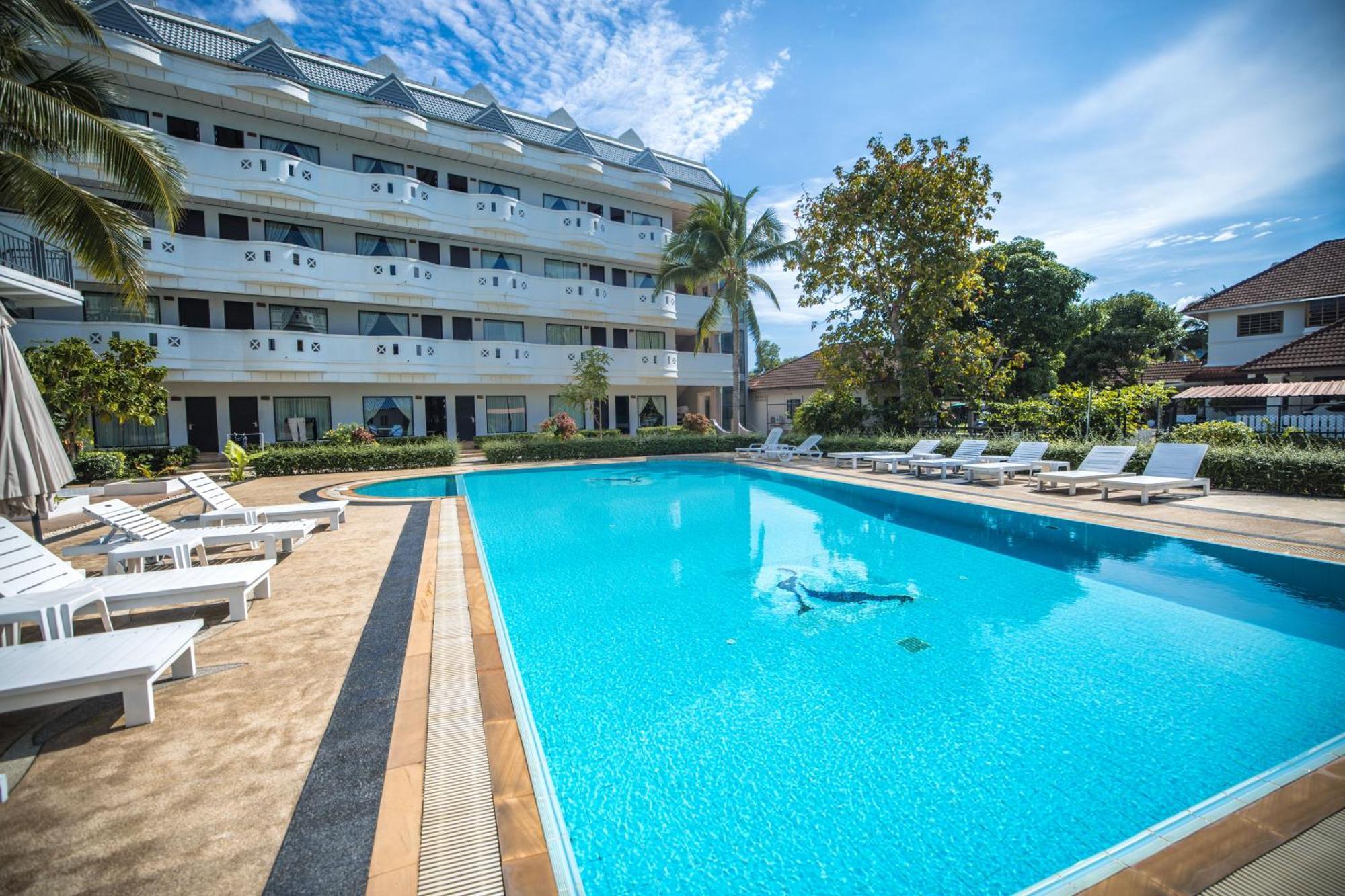 Blue Carina Hotel Phuket Exterior photo