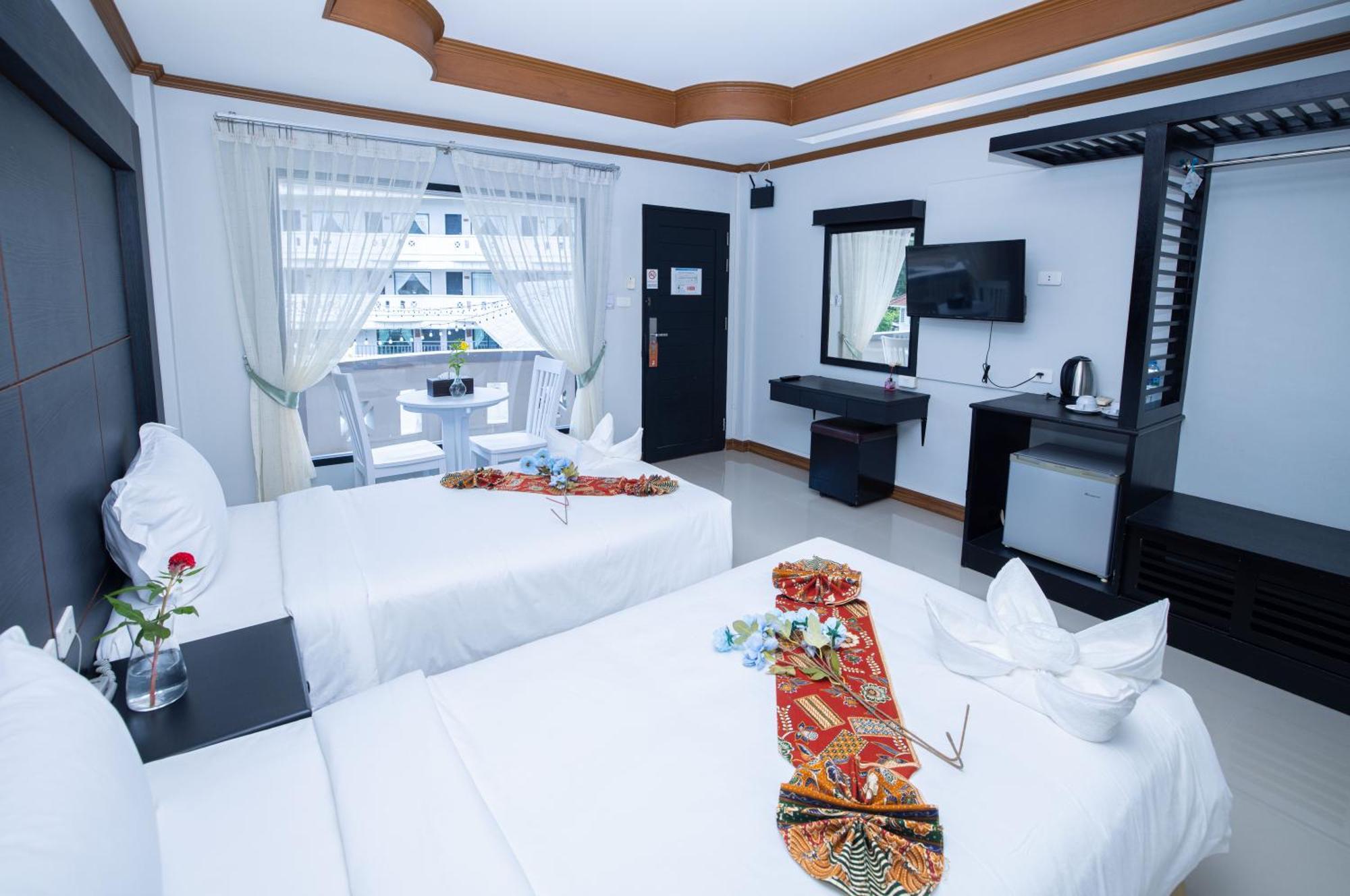 Blue Carina Hotel Phuket Exterior photo